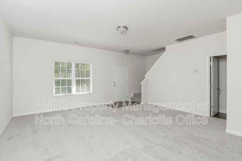6008 Vista Woods Ln - Photo 2 of 18