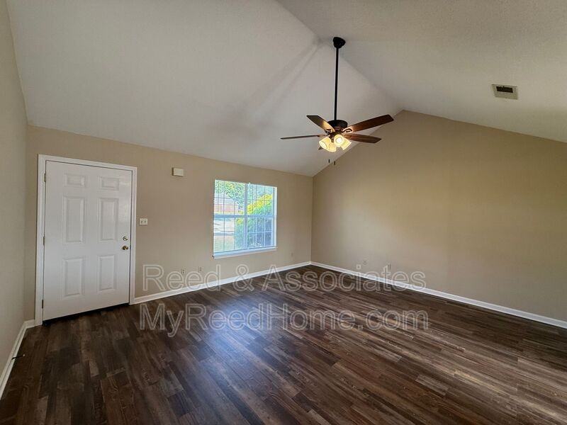 4315 Bishop Hills Dr - Photo 7 of 14