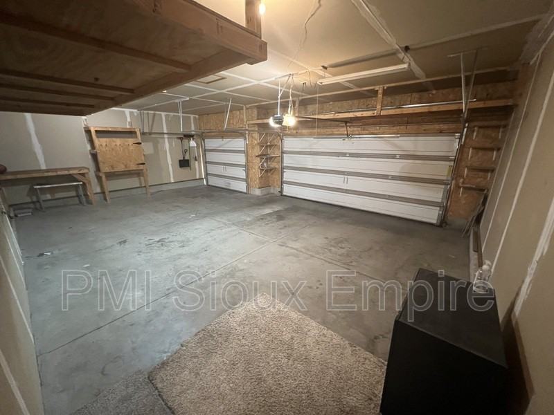 4829 S Wilson Ave - Photo 6 of 32