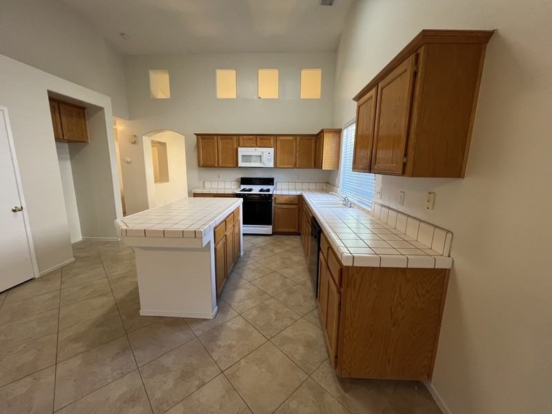 10209 Polo Saddle Dr - Photo 7 of 11