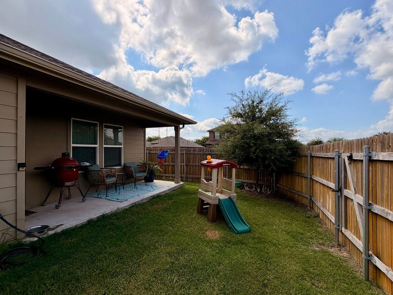 220 Moonrise Dr - Photo 7 of 21
