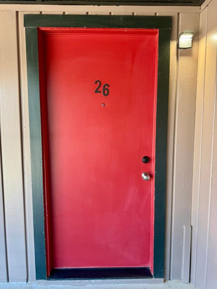The Graduate Apartments - Photo 5 of 29