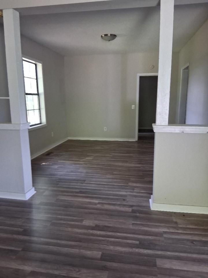 1116 Potter Ave - Photo 4 of 13