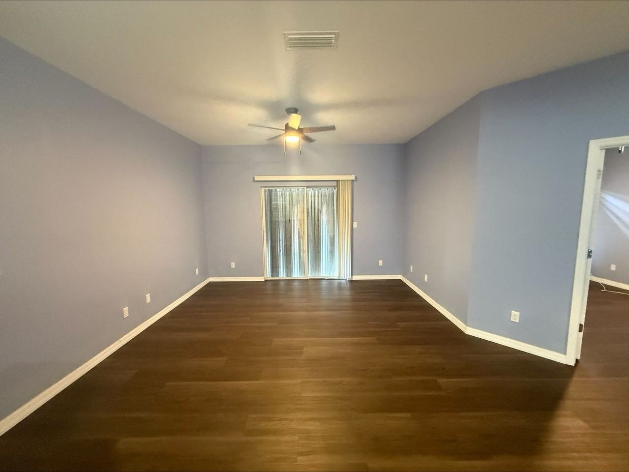 249 Emerson Dr Nw - Photo 4 of 9