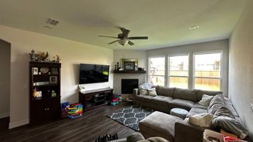 featured image of 2616 Melrose Dr