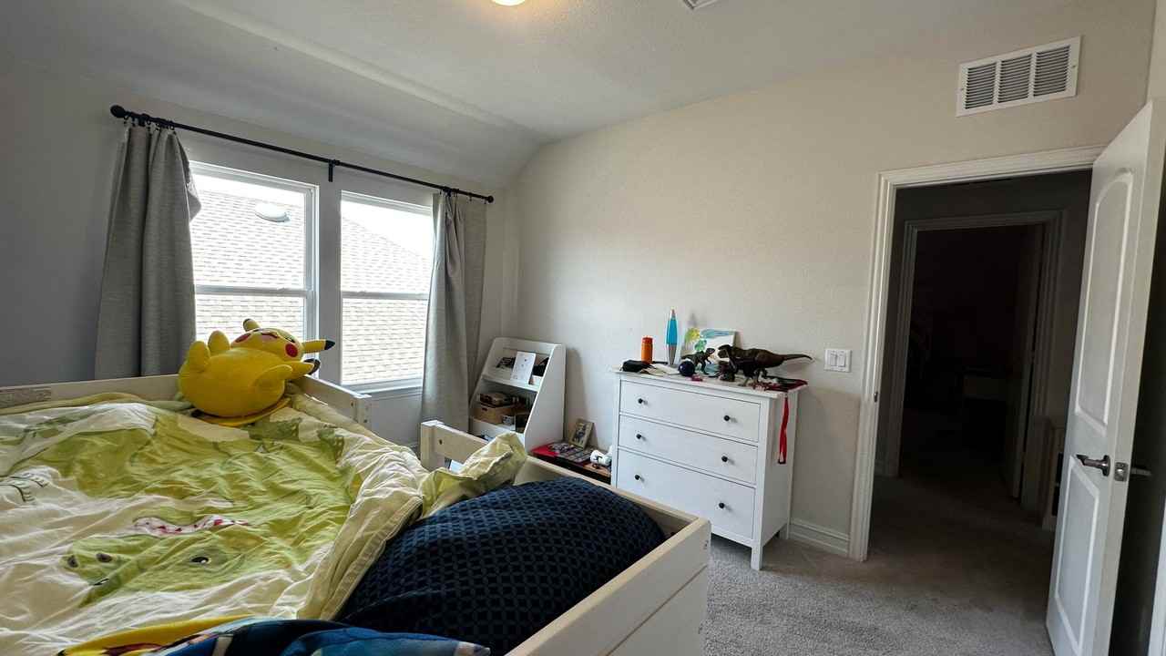 2616 Melrose Dr - Photo 4 of 31