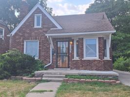 featured image of 11243 Roxbury St