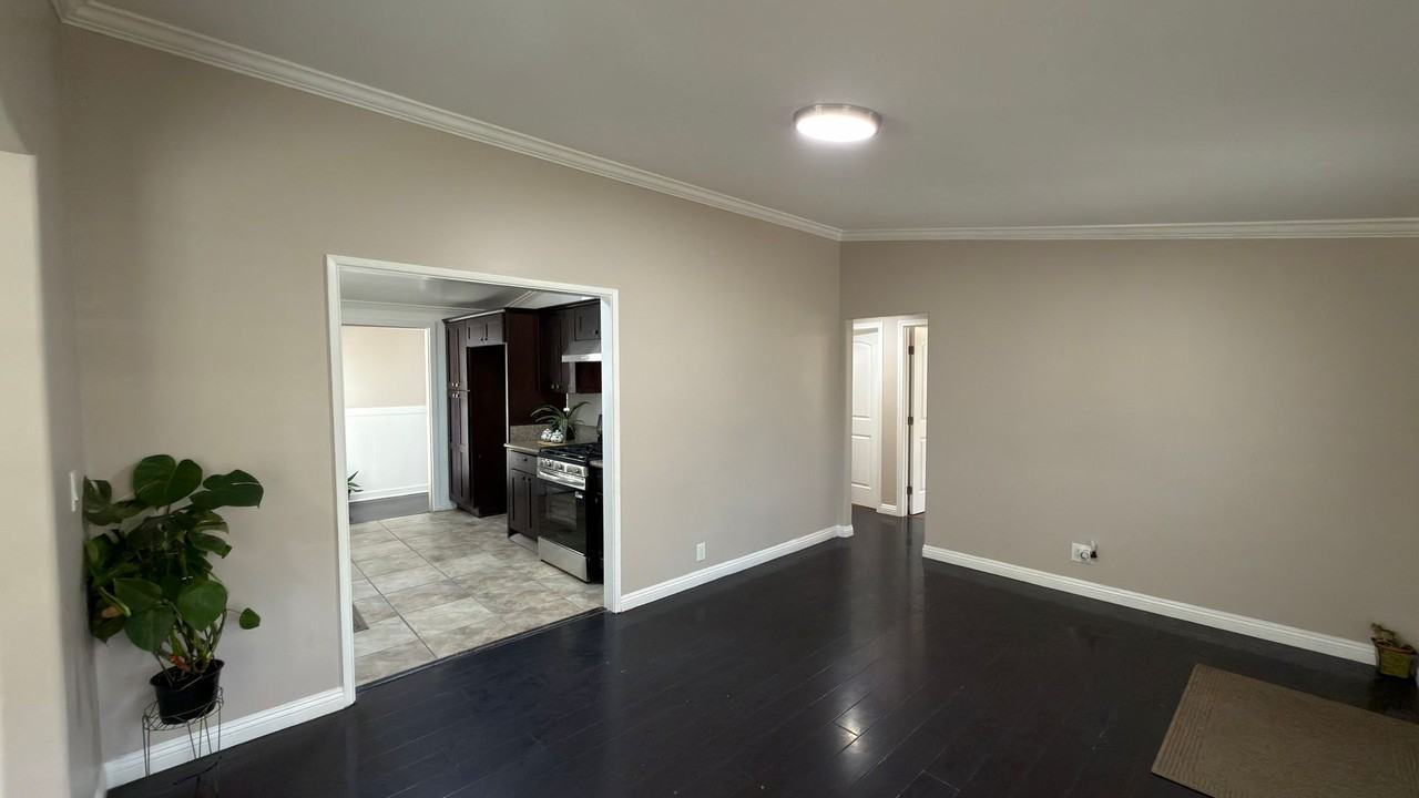 2130 Mountain Ave - Photo 3 of 46