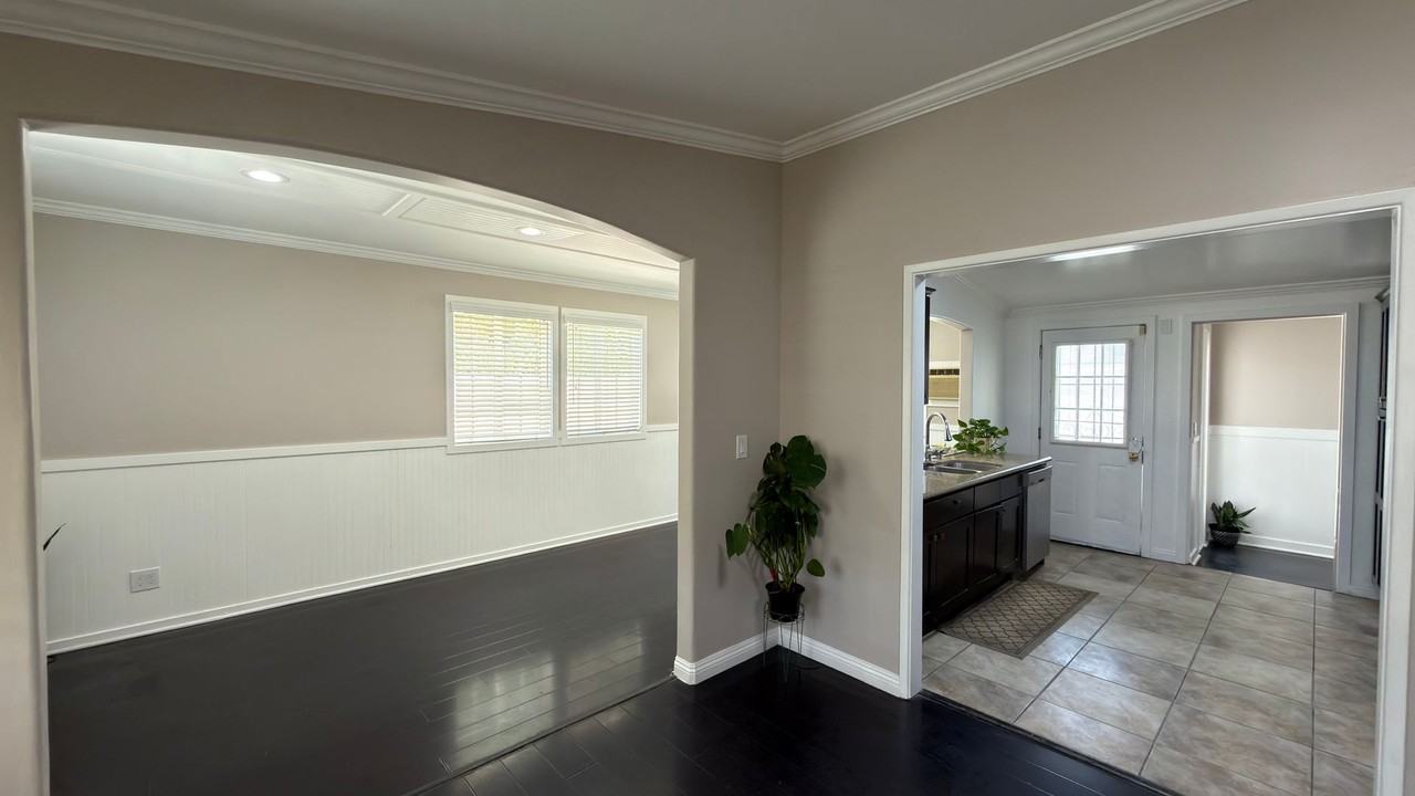 2130 Mountain Ave - Photo 5 of 46