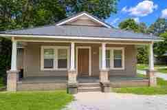 105 Church Ave Ne - Photo 1 of 1