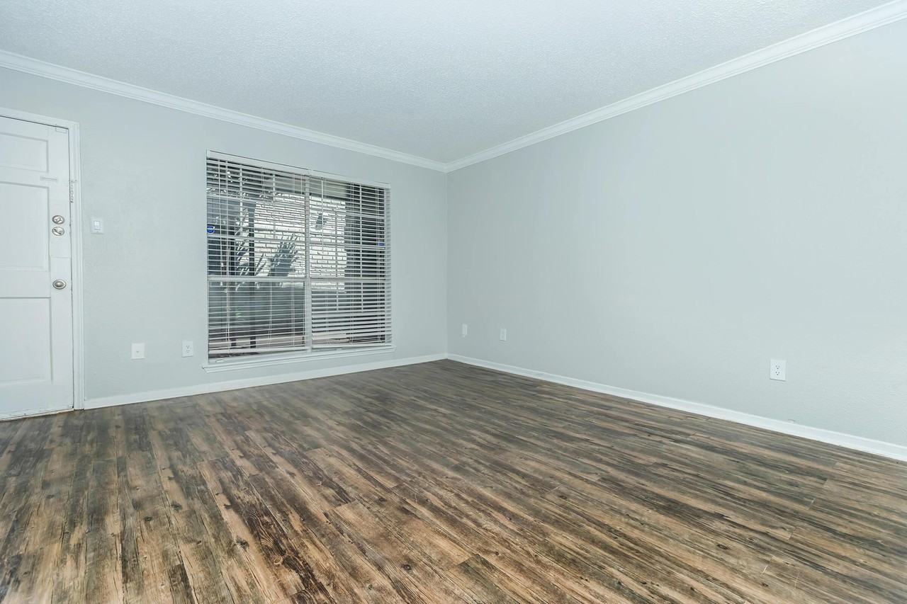 Galleria Flats Apartments - Photo 5 of 50