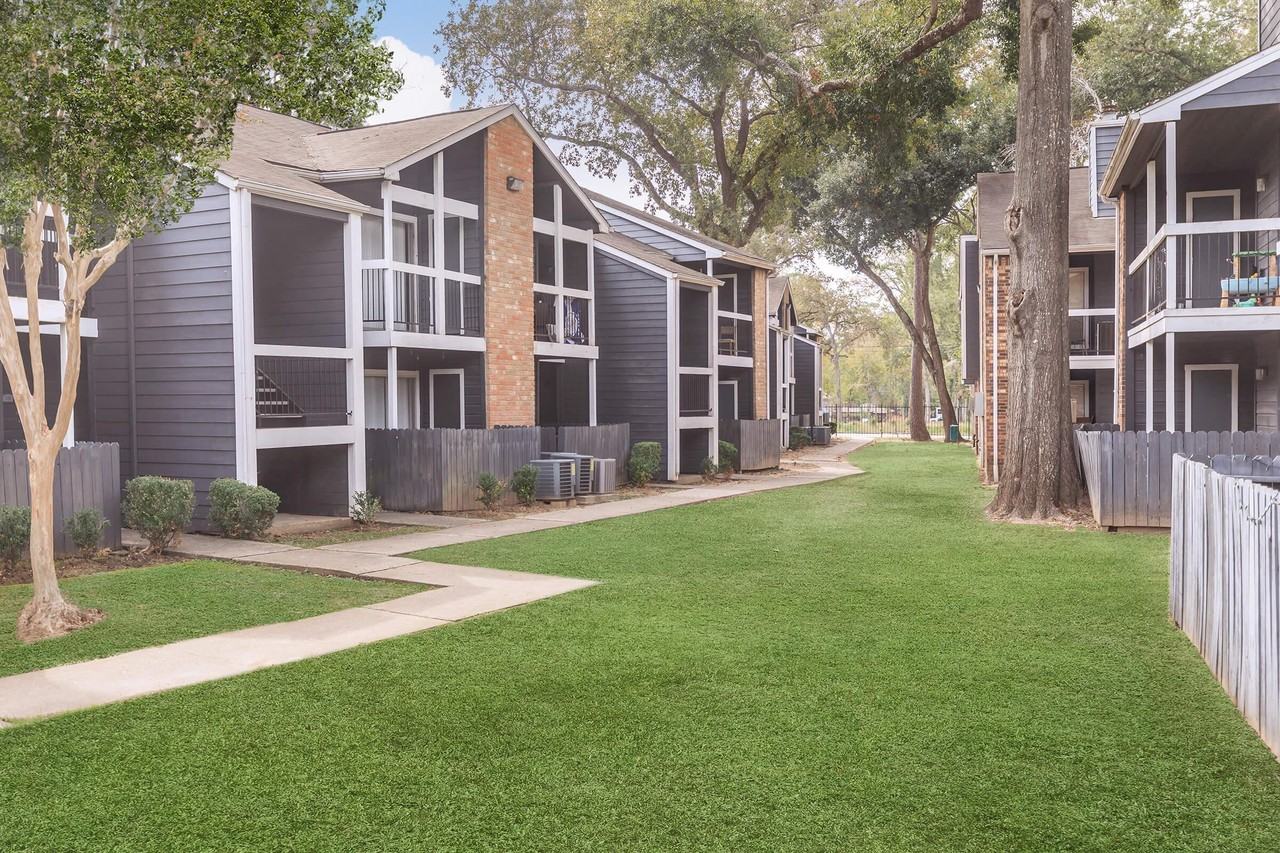 Bridges of Cypress Creek Apartment - Photo 4 of 50