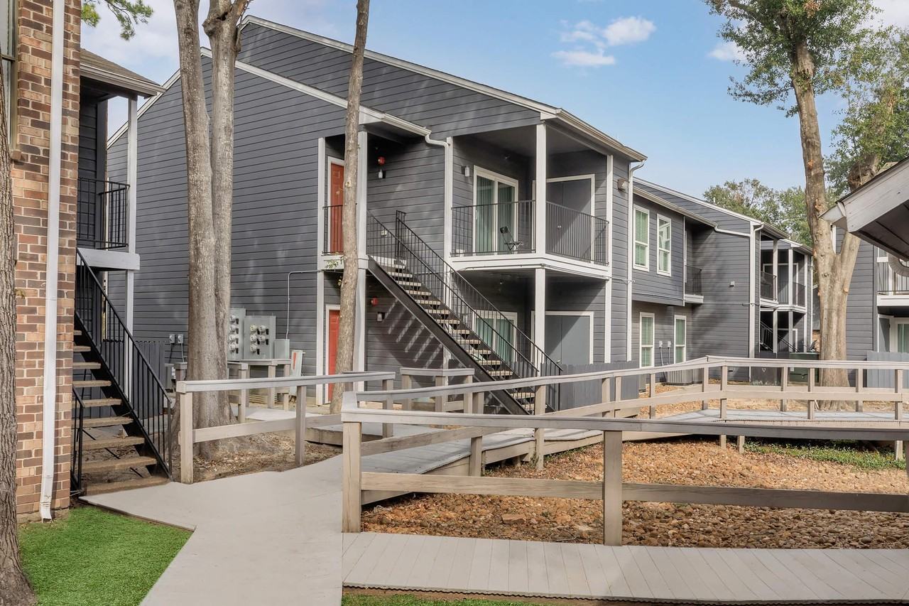 Bridges of Cypress Creek Apartment - Photo 3 of 50