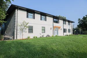 featured image of 609 N Lancaster Ave
