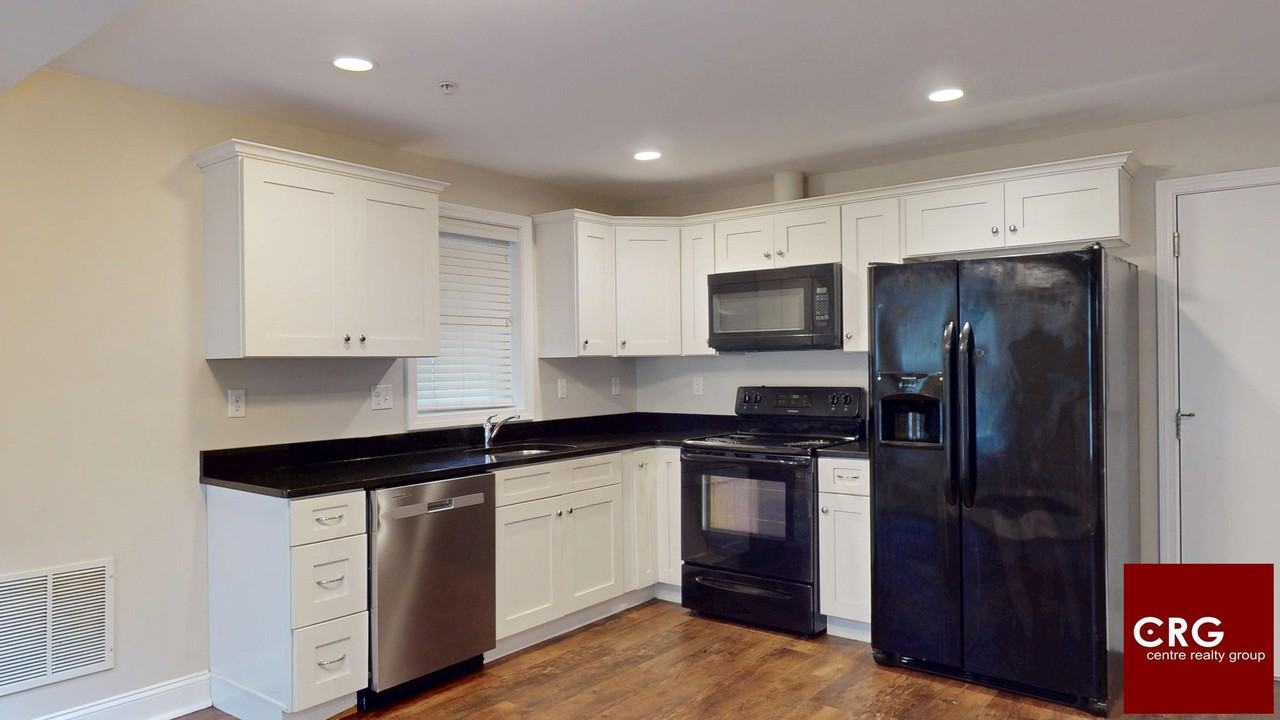 60 Holworthy St #7 - Photo 5 of 15