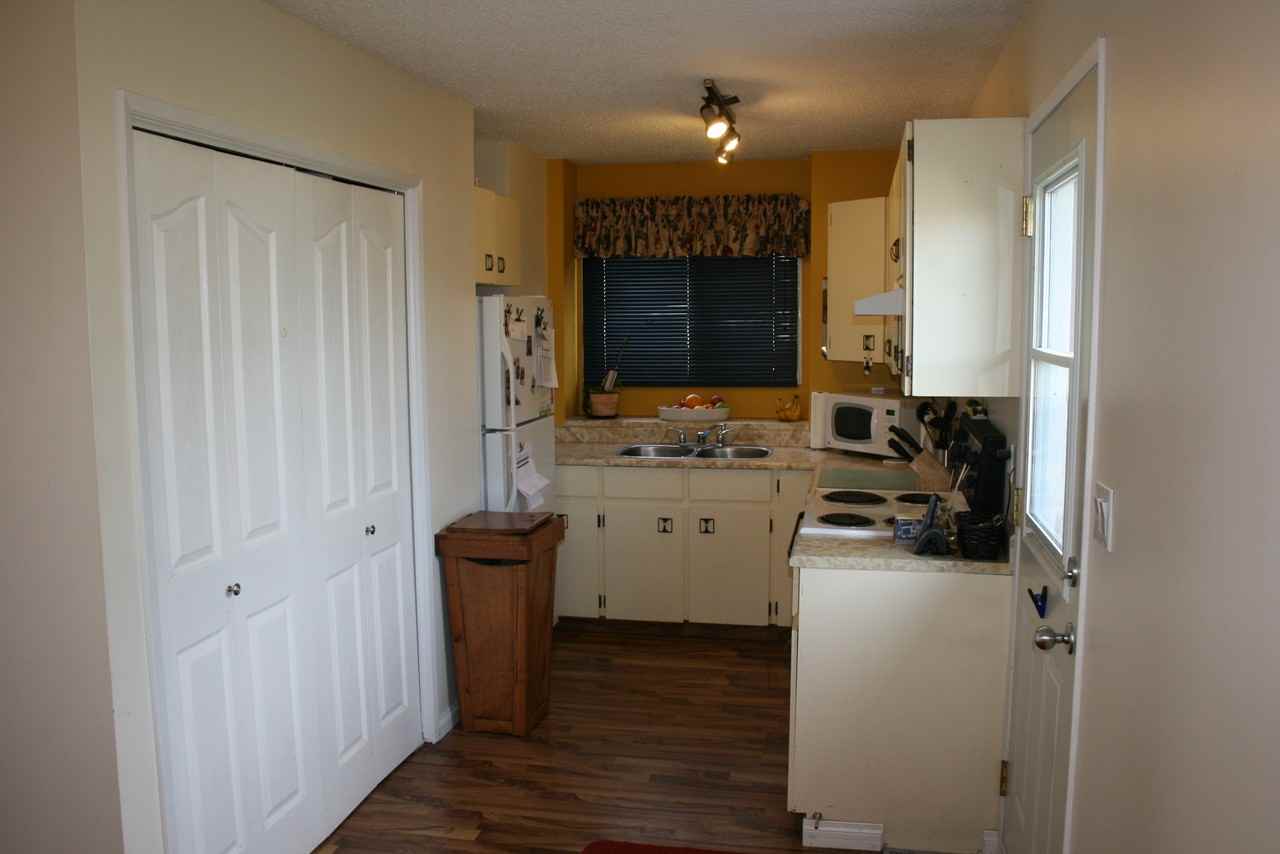 7107 99a St - Photo 2 of 6