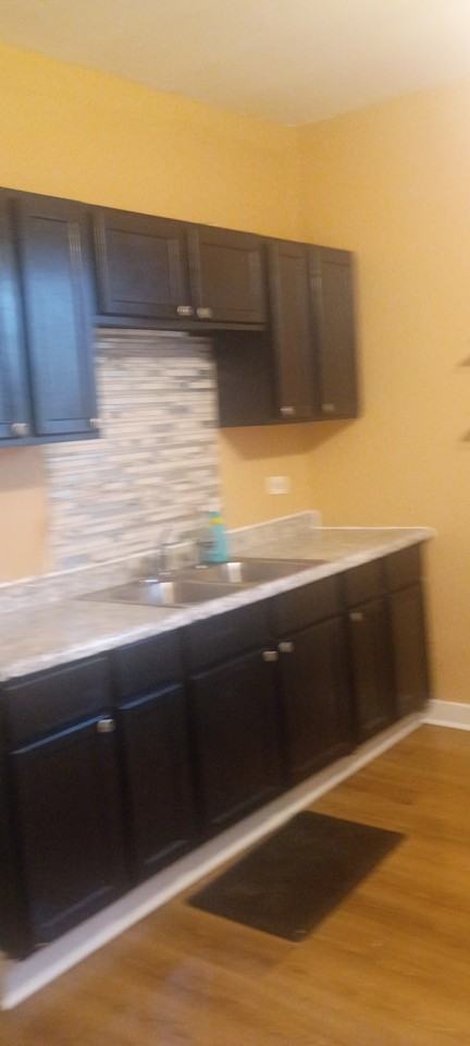 918 S Springfield Ave #1 - Photo 4 of 9