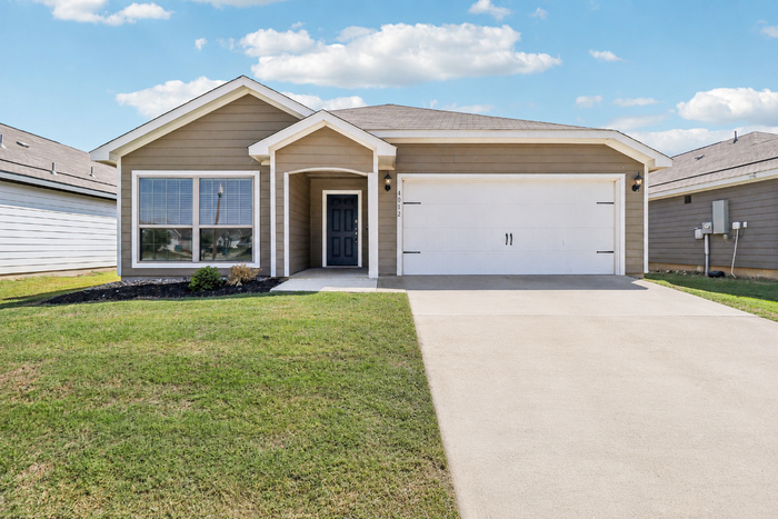 720 Trinity Trl - Photo 2 of 50