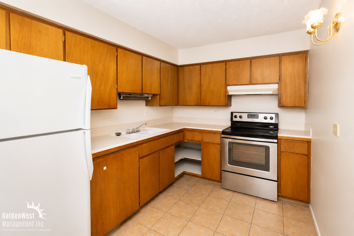 2041 W Berridge Ln #11 - Photo 2 of 19
