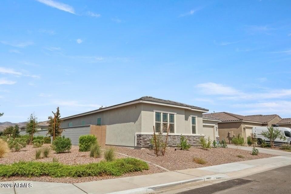 5116 N 185th Ave - Photo 2 of 4