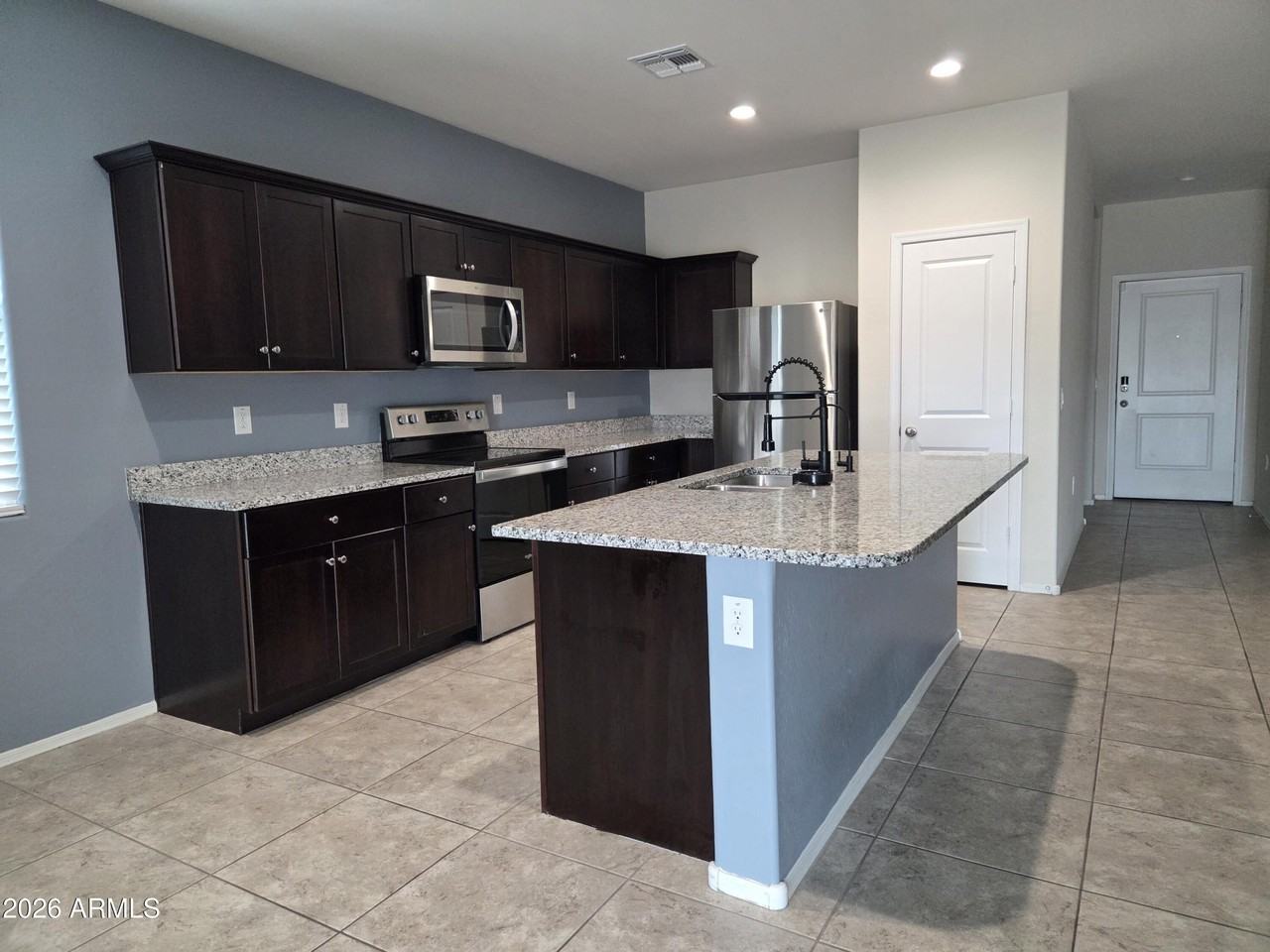24673 N Alfalfa Dr - Photo 4 of 14