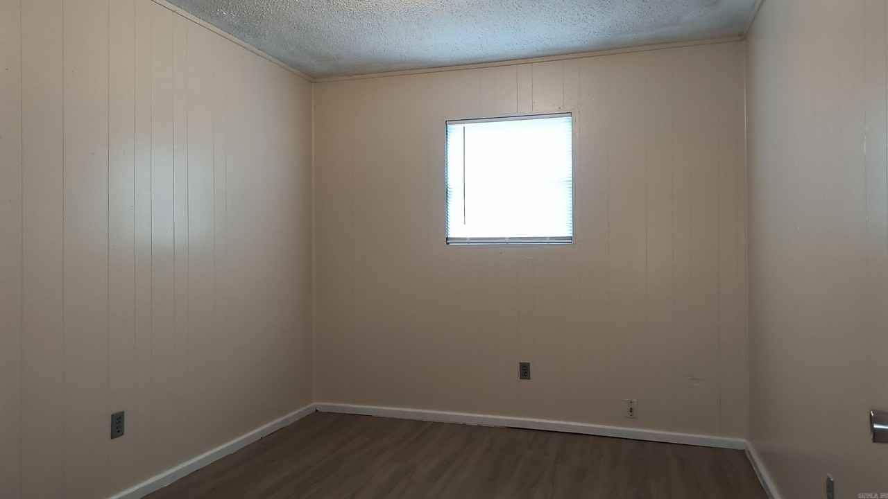 3835 W 20th Ave - Photo 7 of 7