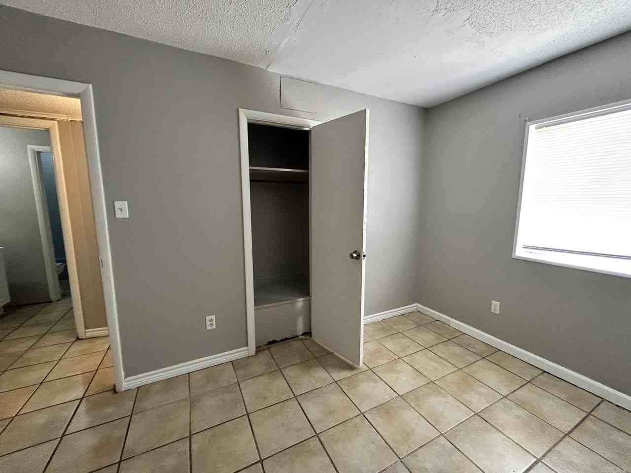 1600 Brentwood Dr - Photo 6 of 8