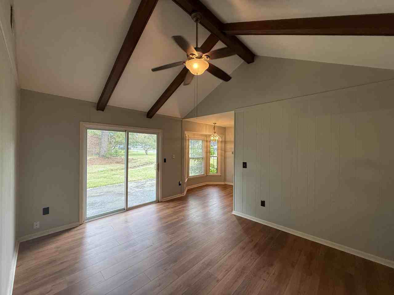 209 Longstreet St - Photo 5 of 35