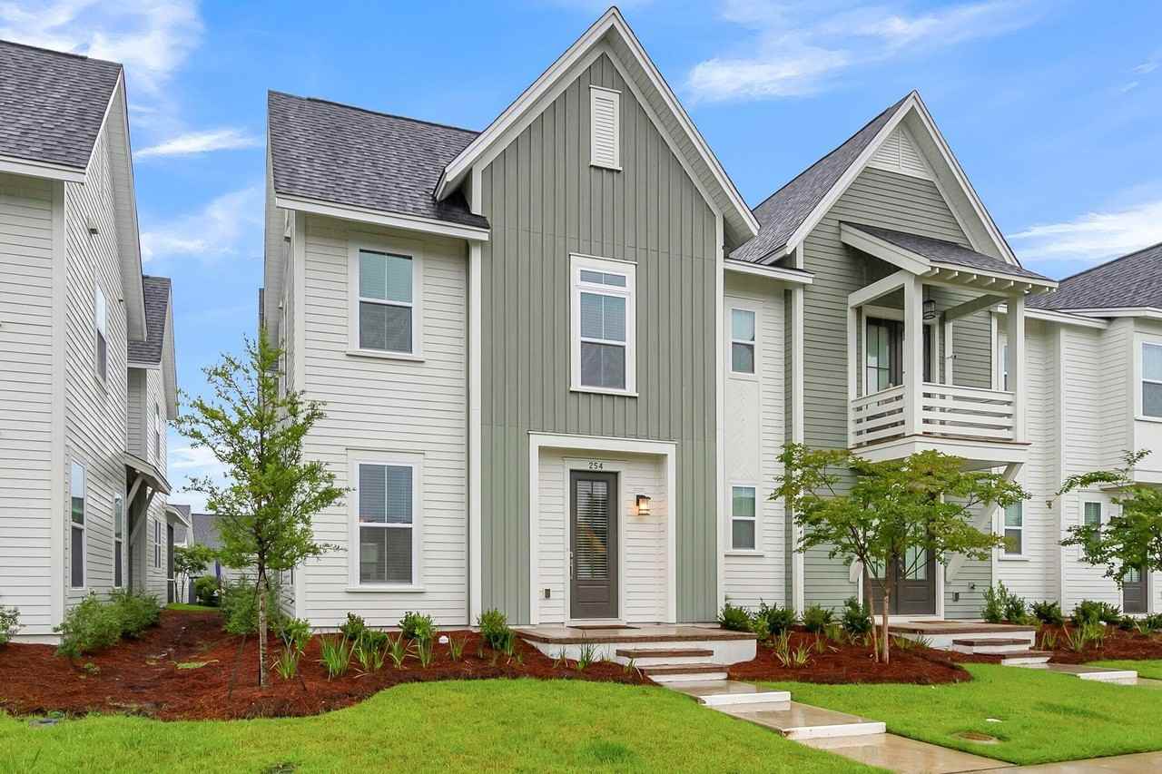 254 Symphony Ave - Photo 3 of 50