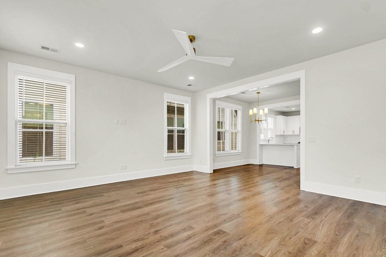 254 Symphony Ave - Photo 6 of 50