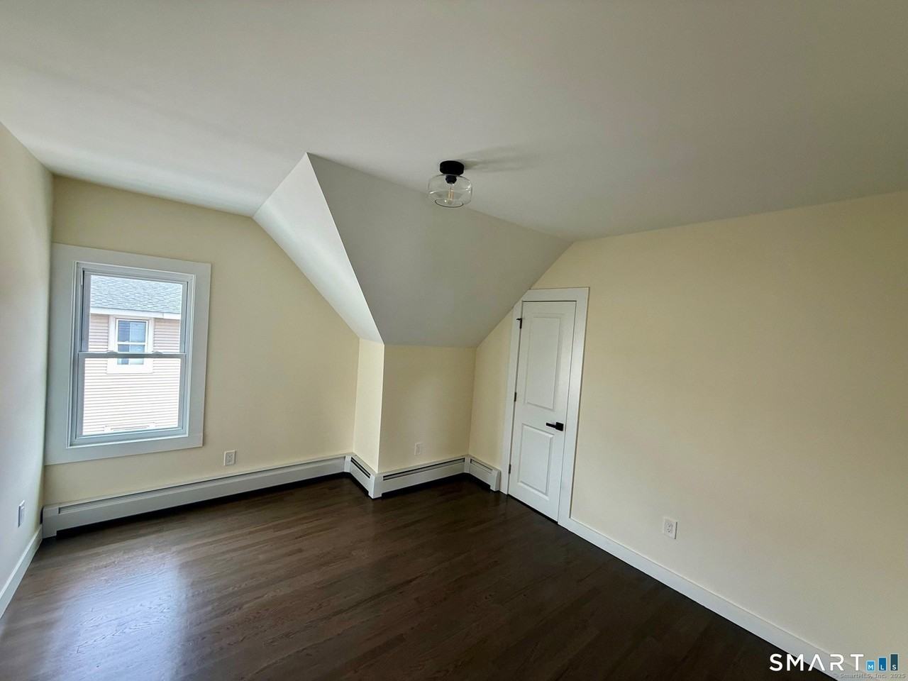 449 Stanley St #3 - Photo 5 of 7