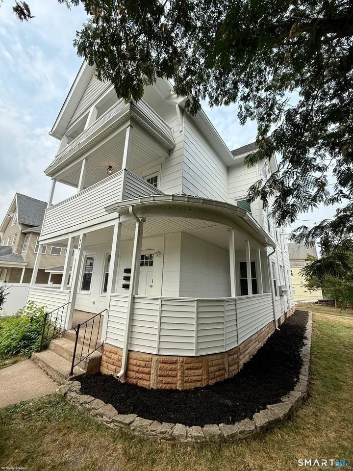 449 Stanley St #3 - Photo 7 of 7