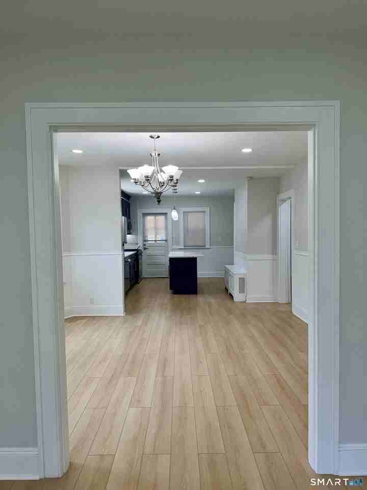 332 Robbins St - Photo 5 of 28