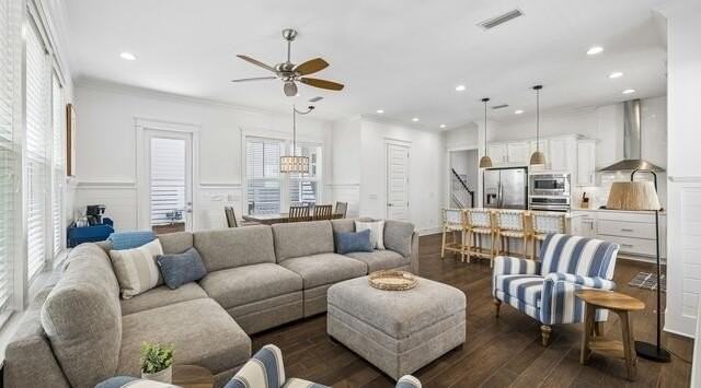 28 Emerald Beach Cir - Photo 3 of 21