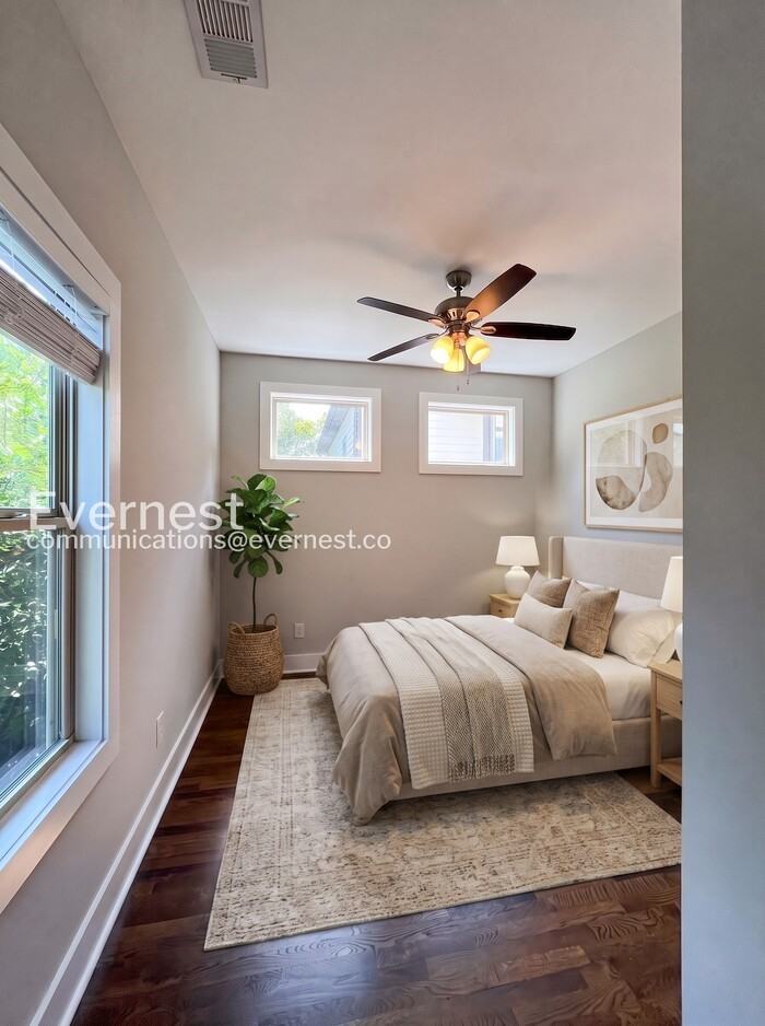 2115 Burns St - Photo 5 of 40