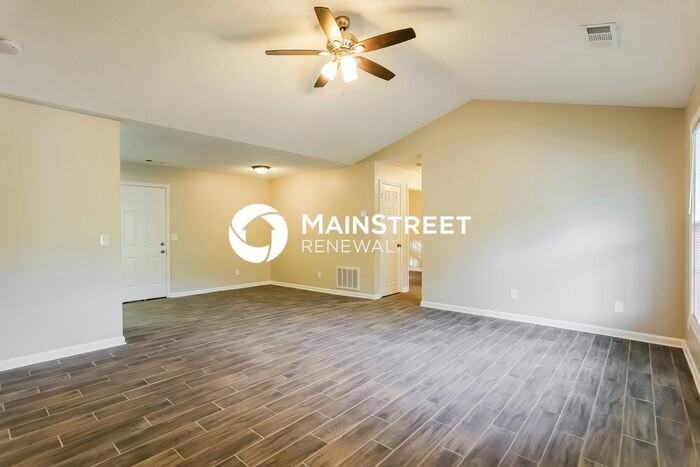 419 Southern Trace Dr - Photo 3 of 16