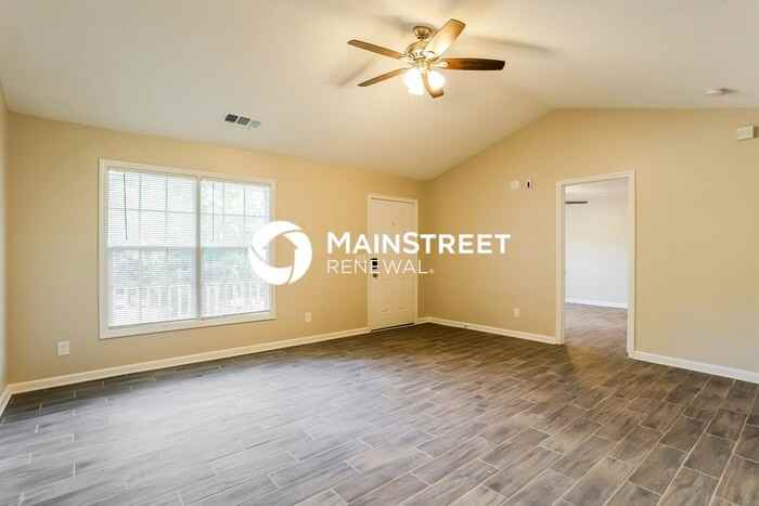 419 Southern Trace Dr - Photo 4 of 16