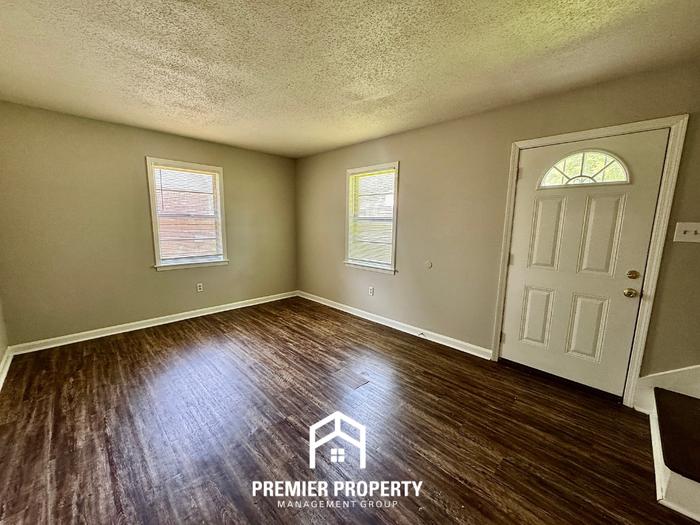 4261 Trudy St - Photo 3 of 17