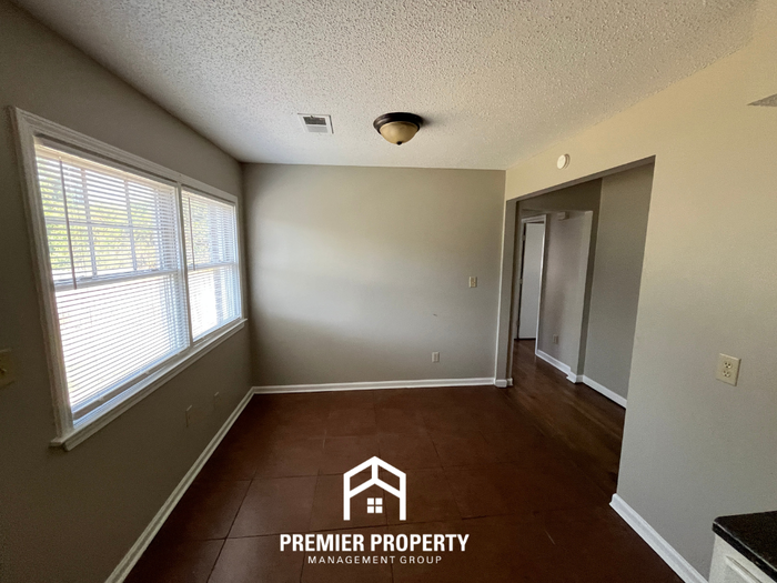 3636 Venable Rd - Photo 7 of 18