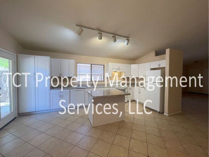 3922 E Agave Rd - Photo 3 of 13