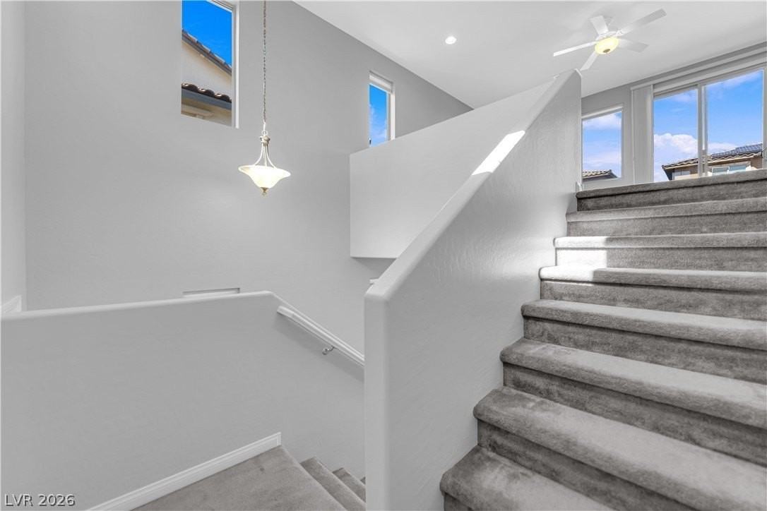 455 Astillero St - Photo 5 of 34