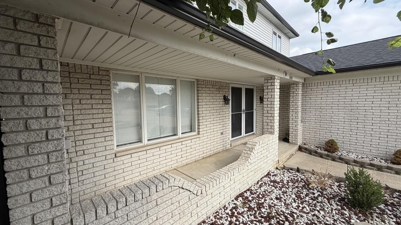 36868 Melbourne Dr - Photo 4 of 42