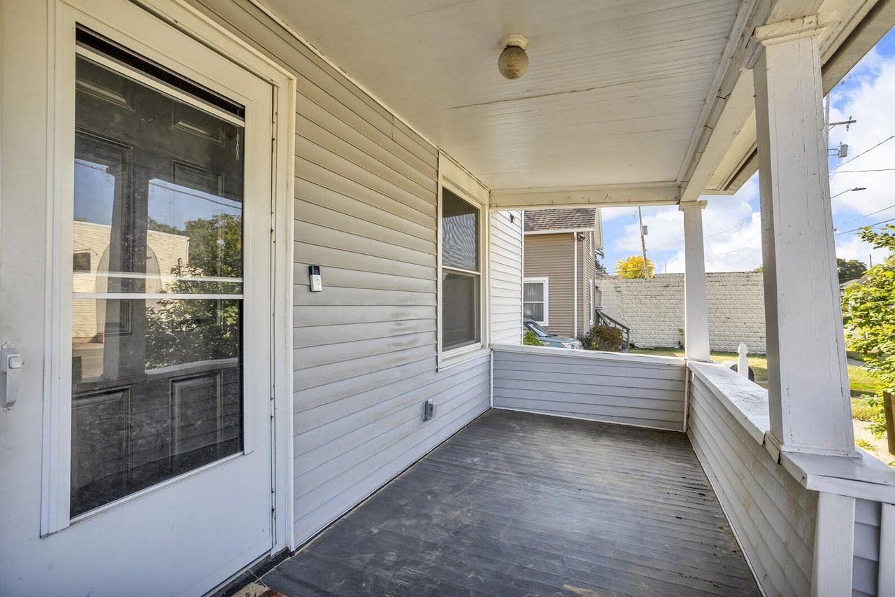 1511 S Martin Luther King Jr Dr - Photo 2 of 32