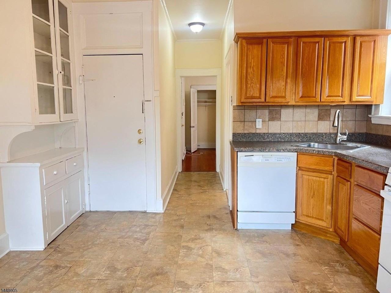 67 Bay St #2L - Photo 7 of 15