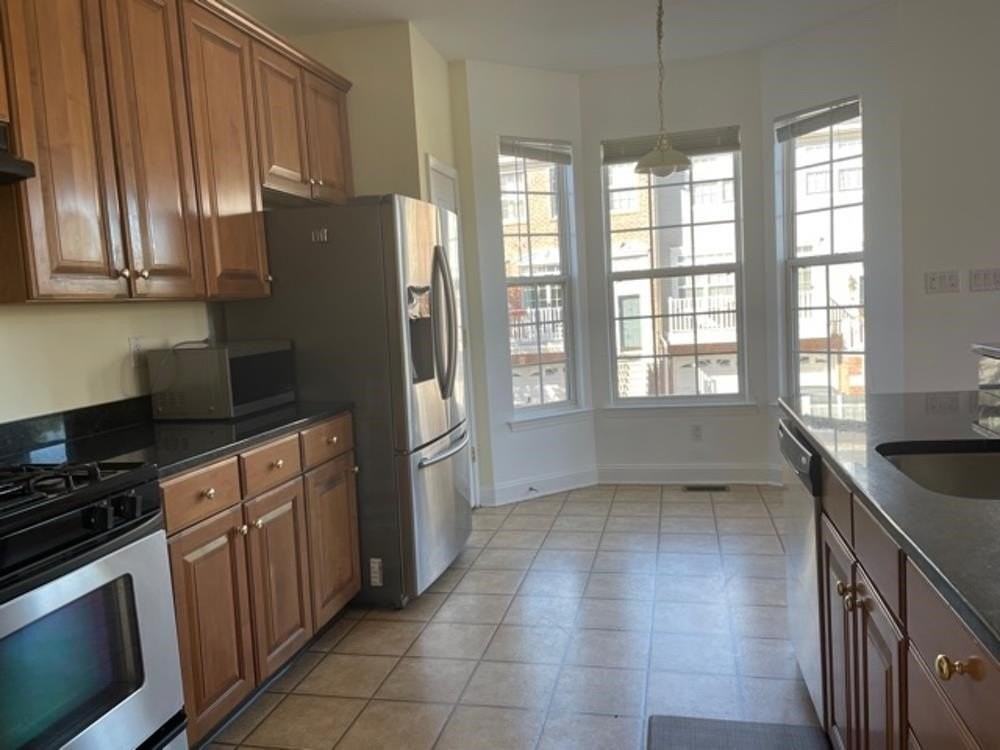 2 Tottenham Ct - Photo 5 of 25
