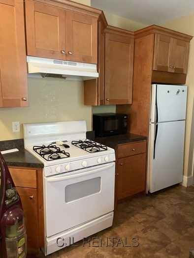 93 Ash St #1 - Photo 2 of 18
