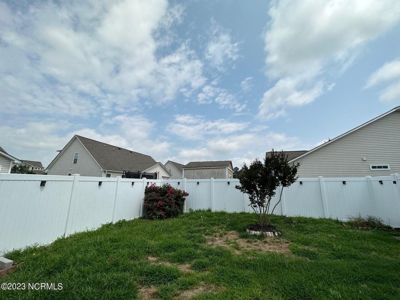 2533 Saddleback Dr #B - Photo 3 of 14