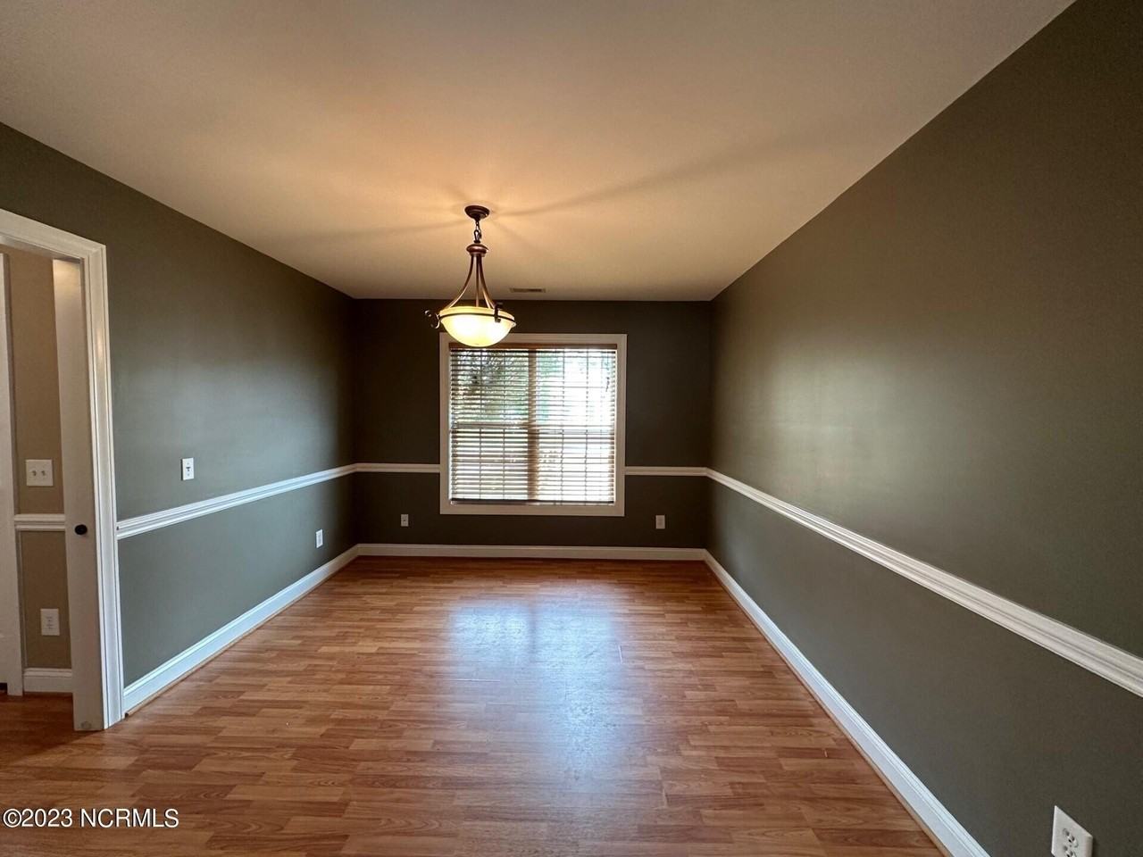 2533 Saddleback Dr #B - Photo 5 of 14