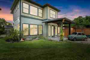 featured image of 5516 Link Ave