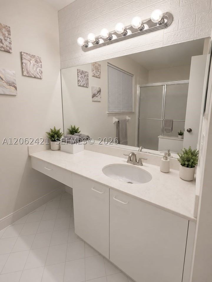 1472 Nw 154th Ln - Photo 3 of 10